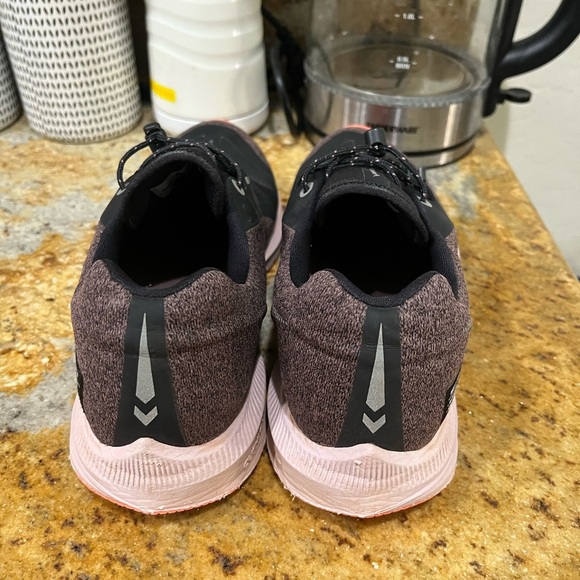 Nike Air Zoom Winflo 5 size 9 - Picture 3 of 9